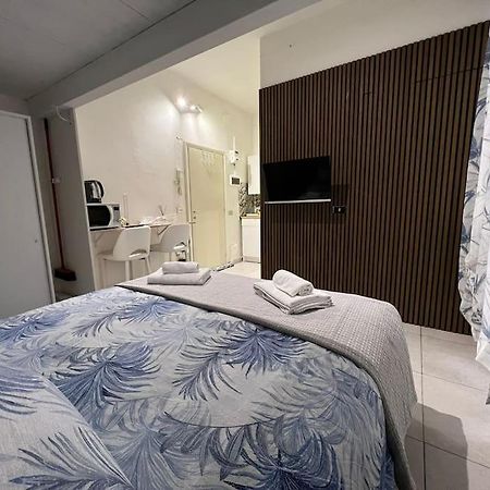 Tiny & Cosy Studio Flat In Como Buitenkant foto